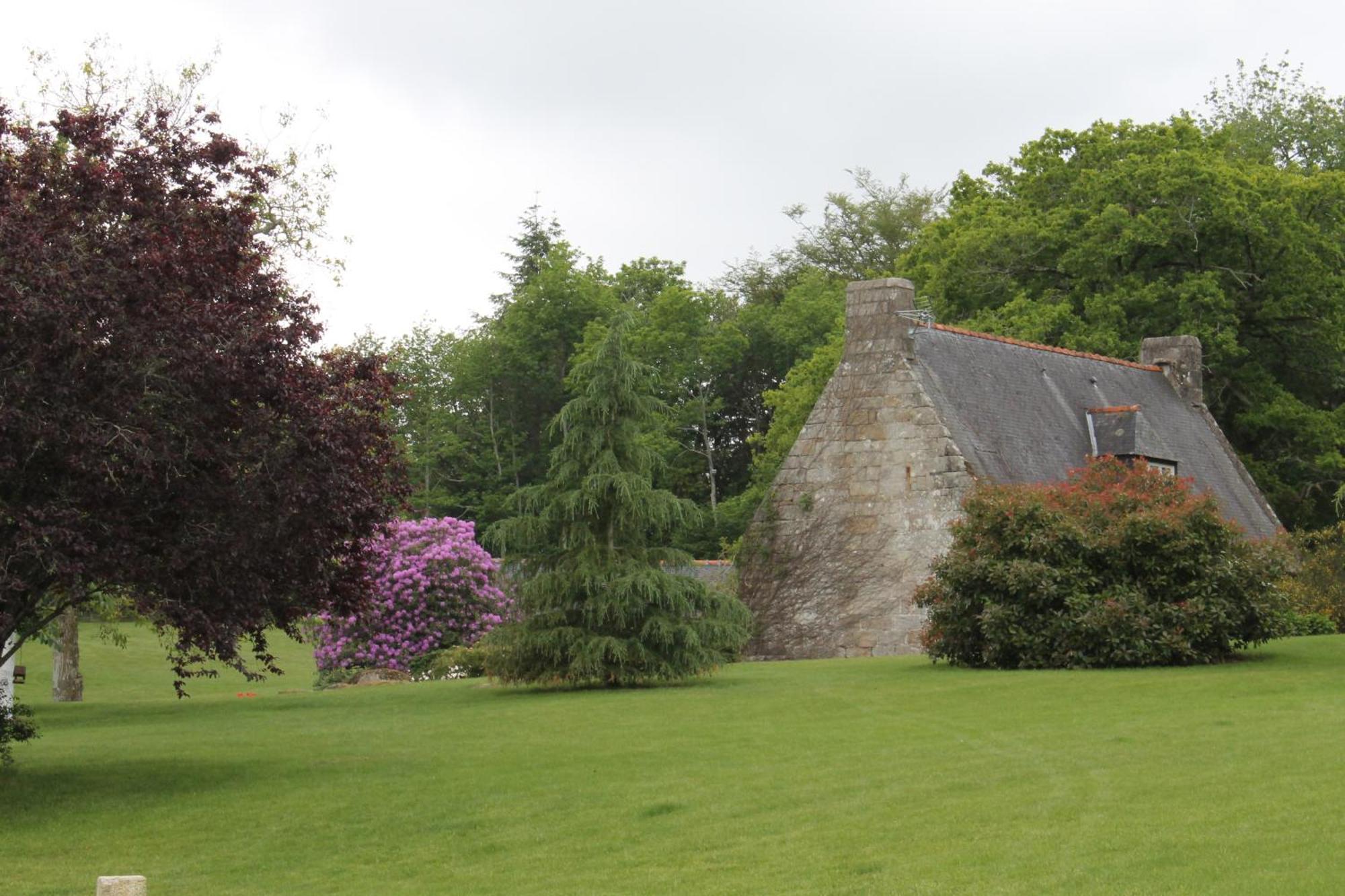 Manoir De Kerangosquer Bed & Breakfast Pont-Aven Exterior foto